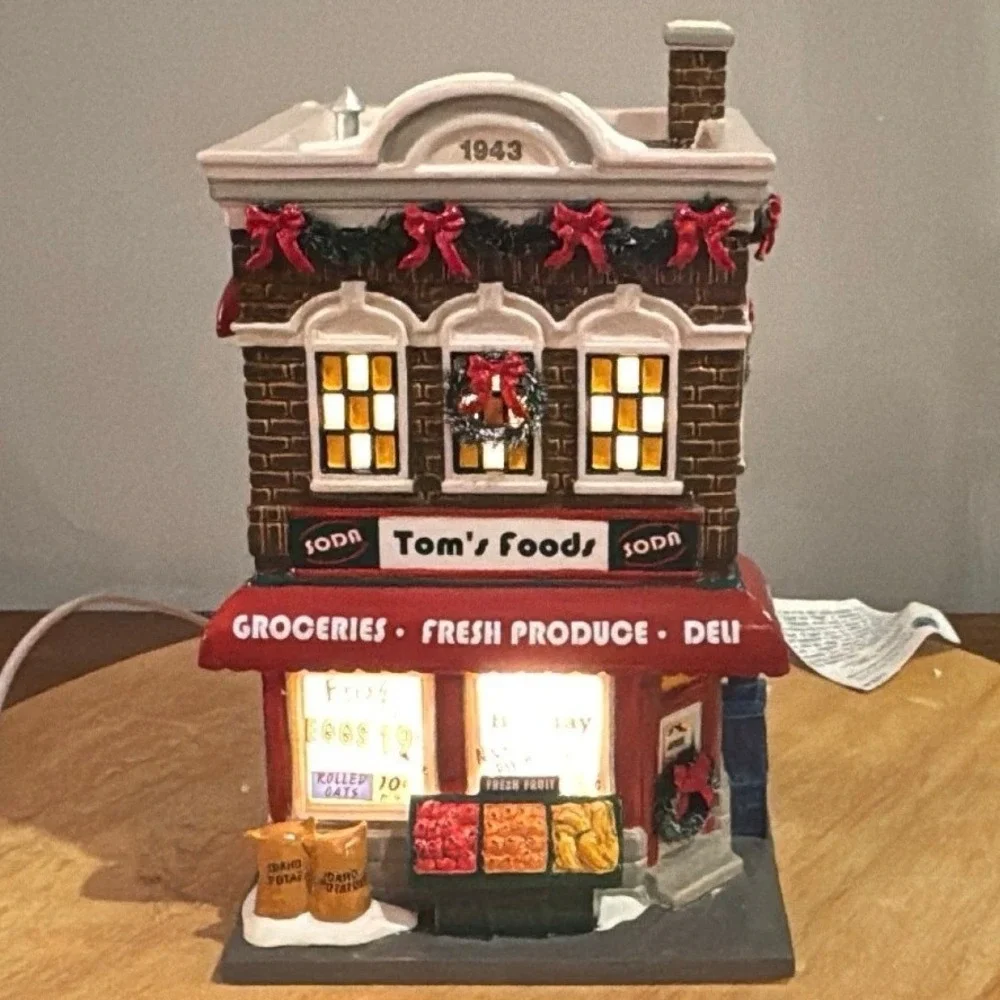 Department 56 Tom's Foods Grocery Snow Village Lighted 808947 Dept 56 Boxed RARE